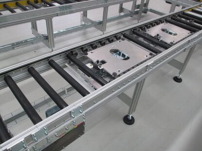 angetriebene Rollenbahn